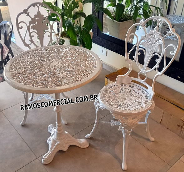 Conjunto de mesa para varanda